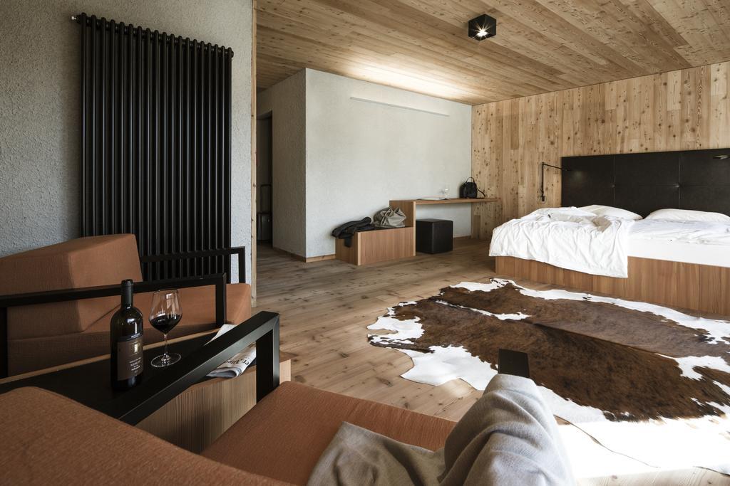 Hotel Weisses Kreuz Бургузио Экстерьер фото
